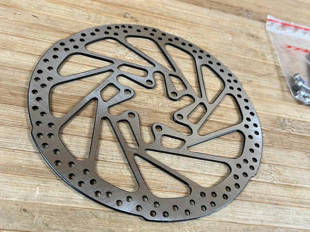 TRP R1 Disc / Bremsscheibe 6-Loch 180mm / 2,3mm 5 TRP R1 Disc / Bremsscheibe 6-Loch 180mm / 2,3mm – Bild 5