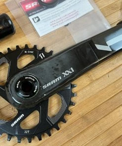 SRAM XX1 BB30 Carbon Kurbel 175mm 32T 10 SRAM XX1 BB30 Carbon Kurbel 175mm 32T -Federung Verkäufe 2022 IMG 5158