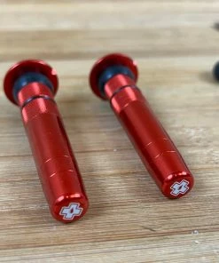 Muc-Off Stealth Tubeless Puncture Plug Set Rot -Federung Verkäufe 2022 IMG 5462 90296f06 5c63 457b ab28 c9894ed7a0c4