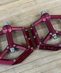 Spank Spike Reboot Pedale / Plattformpedale Red 10 Spank Spike Reboot Pedale / Plattformpedale Red -Federung Verkäufe 2022 IMG 5964 92105256 b2f4 4fd6 b918 156158de66fa