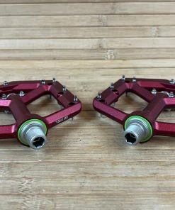 Spank Spike Reboot Pedale / Plattformpedale Red 11 Spank Spike Reboot Pedale / Plattformpedale Red -Federung Verkäufe 2022 IMG 5965 07eaf839 4d41 4896 915a 17e58044cebb