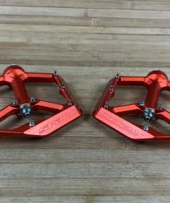 Spank Oozy Trail Reboot Pedale / Plattformpedale Orange -Federung Verkäufe 2022 IMG 5985 b5d1da2f dc25 47d3 9d4c 6cf0342d1b95