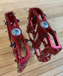 Reverse Components Escape Plattformpedale / Pedale Rot -Federung Verkäufe 2022 IMG 6109 422ad309 936a 45cc bd29 549a5e0b11ca scaled