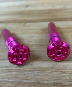 Muc-Off Stealth Tubeless Puncture Plug Set Pink -Federung Verkäufe 2022 IMG 6115 4d03f0b9 d186 4d65 a17c 87f2c3369609