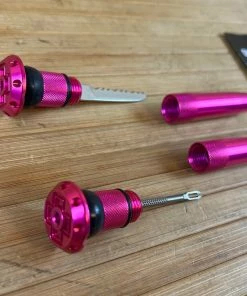 Muc-Off Stealth Tubeless Puncture Plug Set Pink -Federung Verkäufe 2022 IMG 6117 c311515c 0940 470f 8d4a 55b6ea11593e