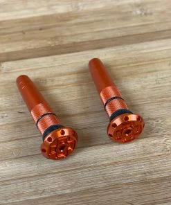 Muc-Off Stealth Tubeless Puncture Plug Set Orange -Federung Verkäufe 2022 IMG 6123 742782a9 863b 4356 a431 f3a57f9d2f56