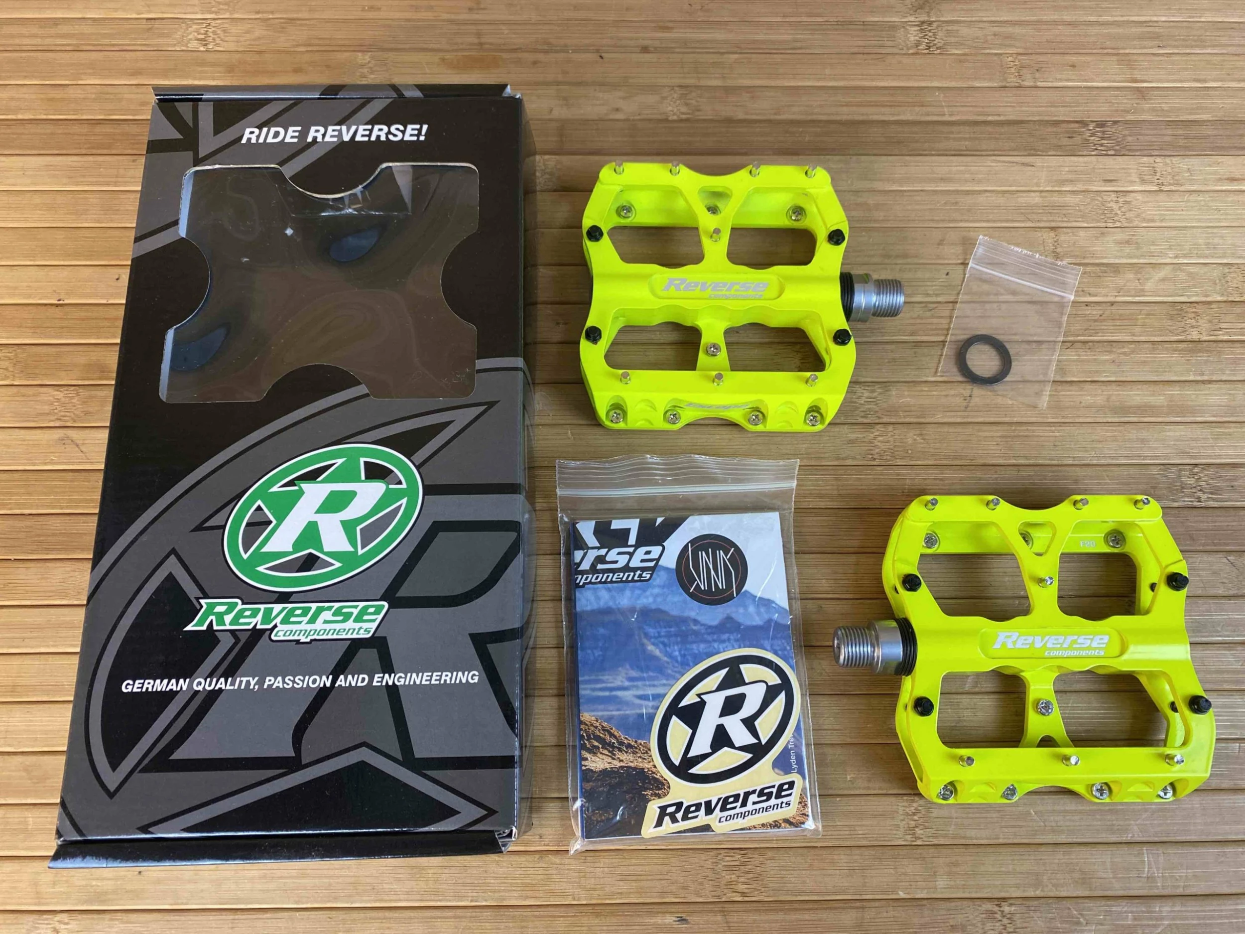 Reverse Components Escape Plattformpedale / Pedale Neongelb 1 Reverse Components Escape Plattformpedale / Pedale Neongelb