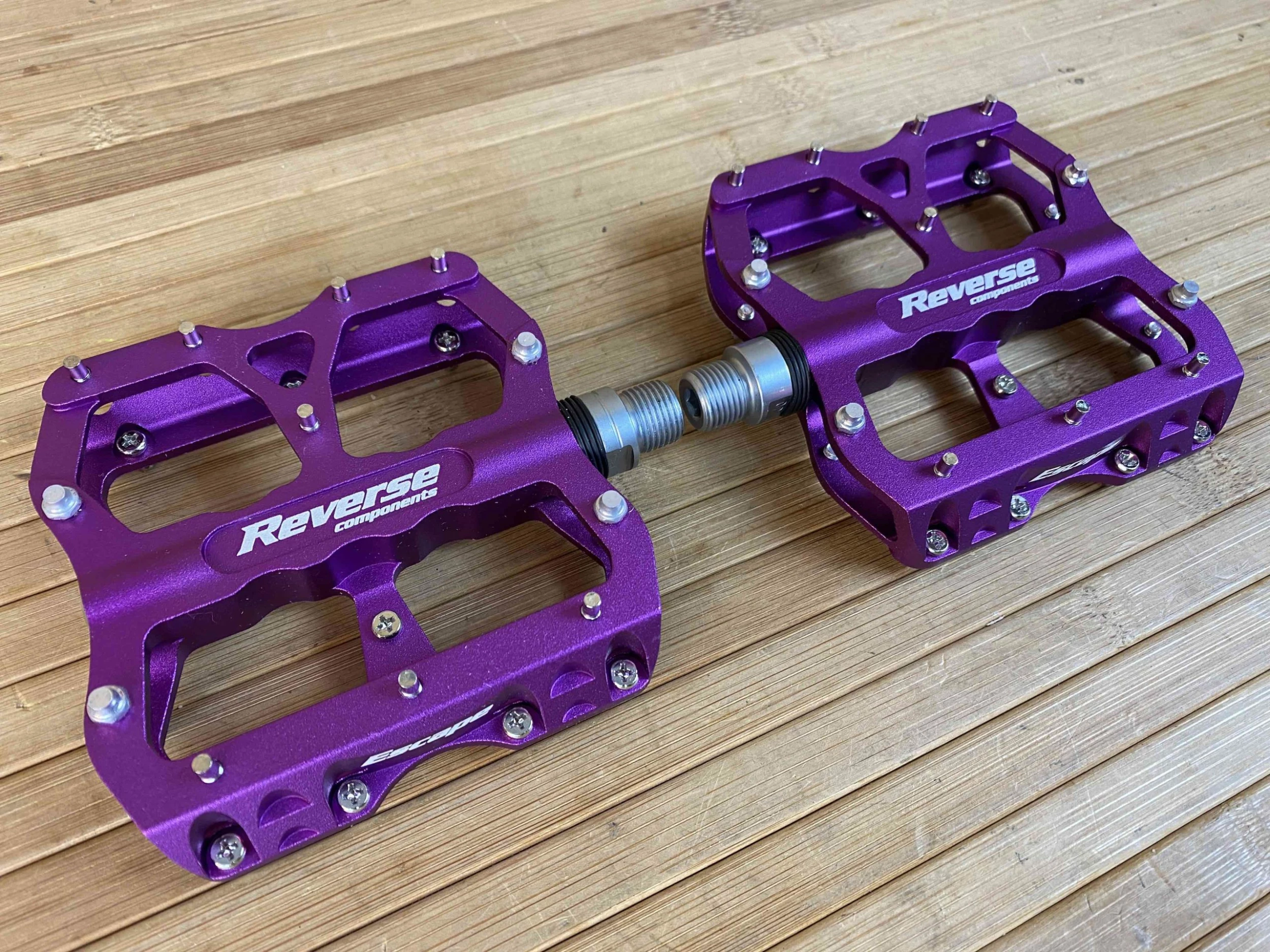 Reverse Components Escape Plattformpedale / Pedale Lila 2 Reverse Components Escape Plattformpedale / Pedale Lila – Bild 2