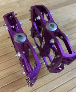 Reverse Components Escape Plattformpedale / Pedale Lila 6 Reverse Components Escape Plattformpedale / Pedale Lila -Federung Verkäufe 2022 IMG 6131 scaled