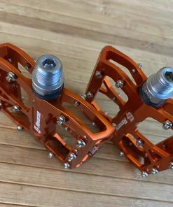 Reverse Components E-Escape Plattformpedale / Pedale Orange -Federung Verkäufe 2022 IMG 6145 scaled