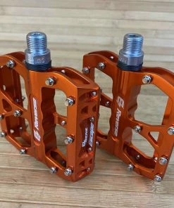 Reverse Components E-Escape Plattformpedale / Pedale Orange -Federung Verkäufe 2022 IMG 6146 scaled