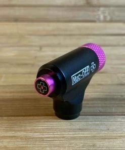 Muc-Off Muc Off MTB Inflator Kit Notfallpumpe Road 12 Muc-Off Muc Off MTB Inflator Kit Notfallpumpe Road -Federung Verkäufe 2022 IMG 6801 scaled