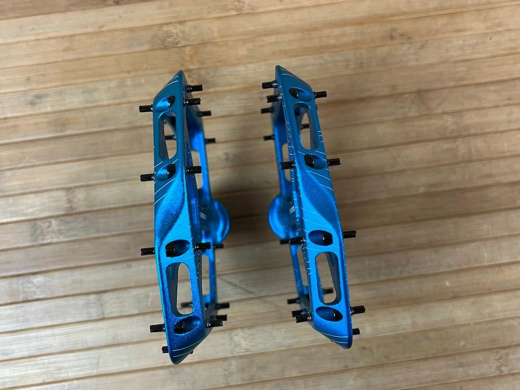 Race Face Atlas 2022 Türkis Plattformpedale / Pedale 4 Race Face Atlas 2022 Türkis Plattformpedale / Pedale – Bild 4