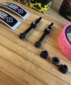 Muc-Off Muc Off Ultimate Tubeless Kit - Road 11 Muc-Off Muc Off Ultimate Tubeless Kit - Road -Federung Verkäufe 2022 IMG 6838 scaled