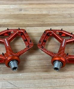 Race Face Atlas 2022 Orange Plattformpedale / Pedale -Federung Verkäufe 2022 IMG 6838 fad4fa45 5607 4c42 a5bc 4978292f21c9