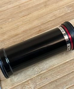 Race Face Pressfit BB124 30mm Innenlager Cinch Double Row EXT Seal -Federung Verkäufe 2022 IMG 7100 b3cf5507 d5b3 452d bffb e8d0bb8f98b7