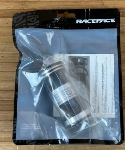 Race Face Pressfit BB92 24mm Innenlager X-Type -Federung Verkäufe 2022 IMG 7103 7b833a1c 4b17 469c 9438 251ee740551f