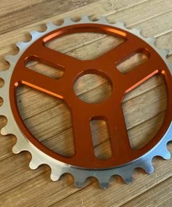 Spank Tweet Tweet BMX Kettenblatt Orange 28T -Federung Verkäufe 2022 IMG 7219 scaled