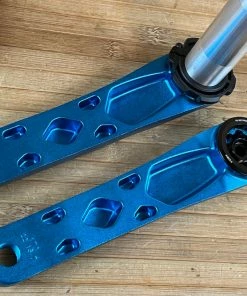 Race Face Atlas Kurbel 170mm Blue -Federung Verkäufe 2022 IMG 7456