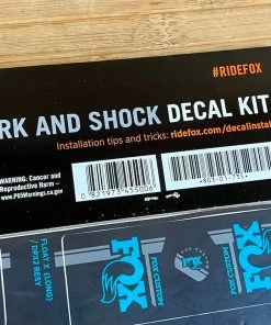 FOX Decal Kit Dekorbogen 2021 Custom Turquoise 5 FOX Decal Kit Dekorbogen 2021 Custom Turquoise -Federung Verkäufe 2022 IMG 7738 806d6b8b 8c49 4e44 99e8 c91db694a666