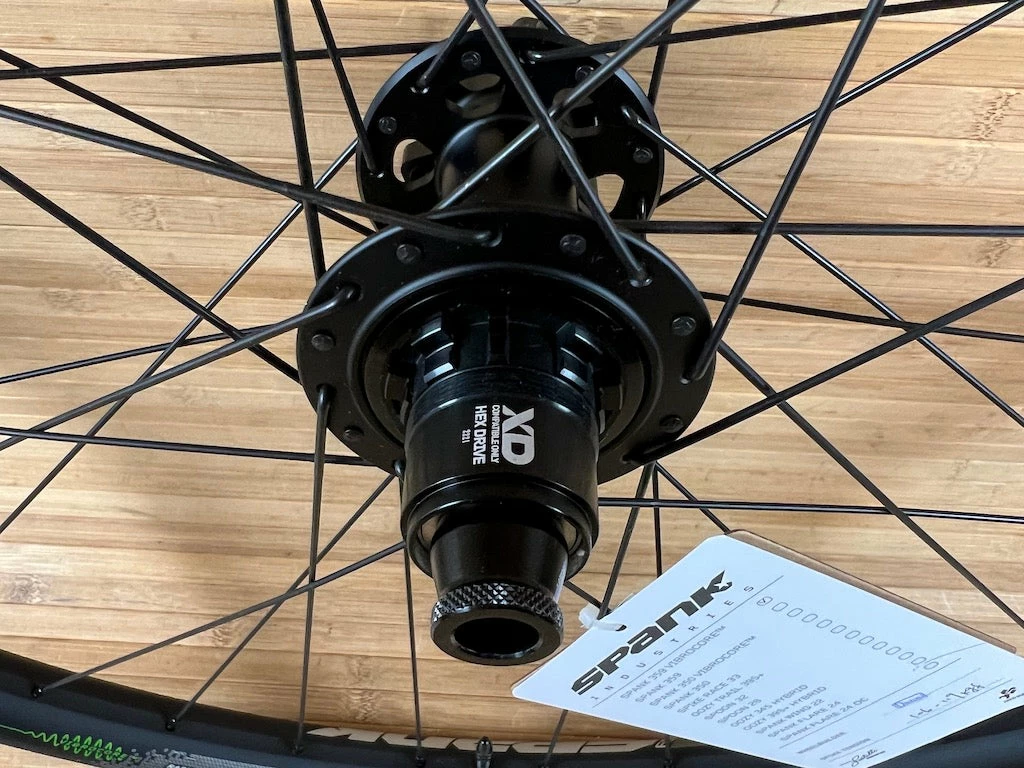 Spank 359 Vibrocore Hinterrad 27,5" Schwarz BOOST 148x12mm Laufrad 4 Spank 359 Vibrocore Hinterrad 27,5" Schwarz BOOST 148x12mm Laufrad – Bild 4