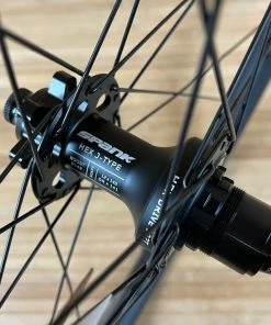 Spank 359 Vibrocore Hinterrad 27,5" Schwarz BOOST 148x12mm Laufrad 12 Spank 359 Vibrocore Hinterrad 27,5" Schwarz BOOST 148x12mm Laufrad -Federung Verkäufe 2022 IMG 7835 8598b2b9 8510 416c 989b 8f5bd6a20845