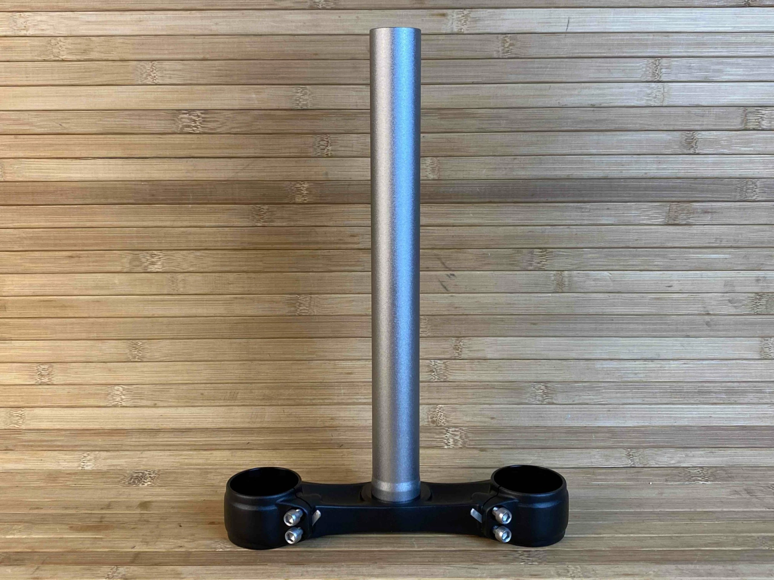 Fox 40 Untere Brücke Mit Schaft 1 1/8" Crown-Steerer 1 Fox 40 Untere Brücke Mit Schaft 1 1/8" Crown-Steerer