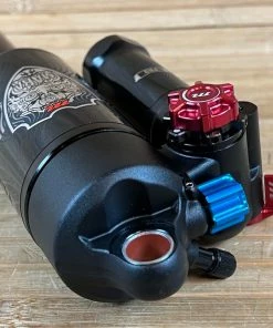 Manitou Mara PRO Air Dämpfer King Can 230 X 65mm 19 Manitou Mara PRO Air Dämpfer King Can 230 X 65mm -Federung Verkäufe 2022 IMG 7903 0cad7af6 b05f 471d a981 ed5de1531855