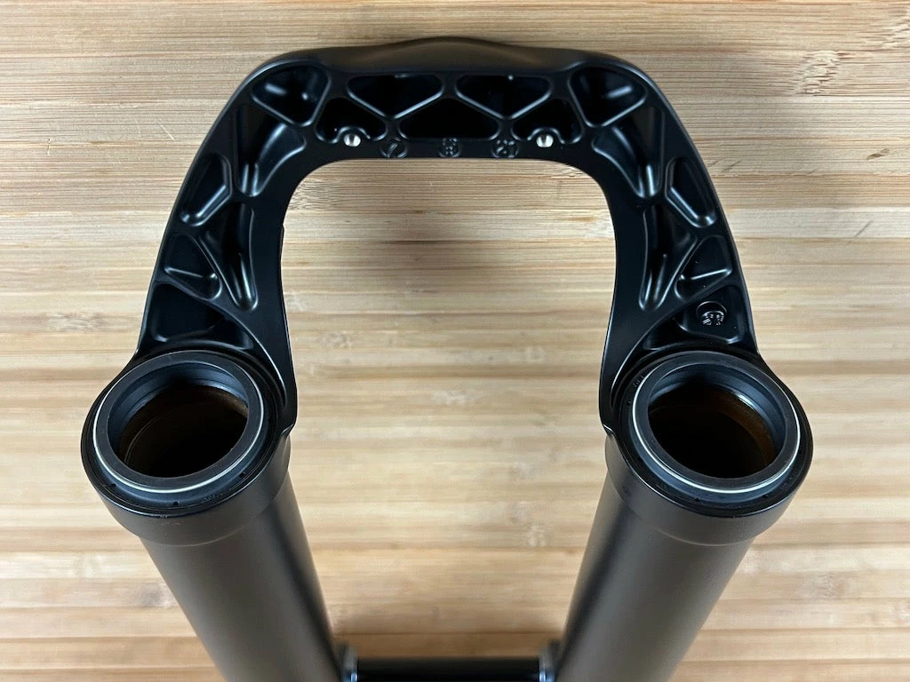 FOX 36 Casting / Lower 2017 26" Matte Black 831 4 FOX 36 Casting / Lower 2017 26" Matte Black 831 – Bild 4