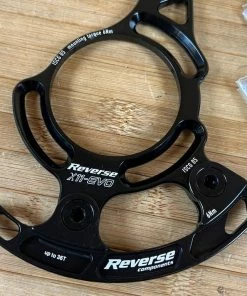 Reverse X11 EVO 28-36T ISCG 05 Kettenführung Schwarz 13 Reverse X11 EVO 28-36T ISCG 05 Kettenführung Schwarz -Federung Verkäufe 2022 IMG 7961 c318d71a c56e 4512 8d53 848b05093e32