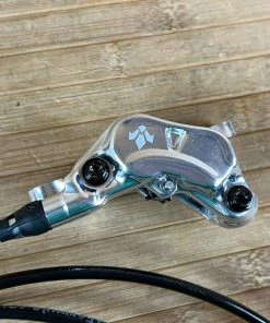 Formula CURA 4 Scheibenbremse Polish VR Oder HR -Federung Verkäufe 2022 IMG 7966 60206e0f 0823 456c 8c19 9a1d163bb4d8