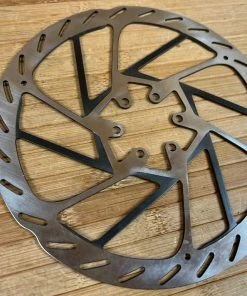 SRAM HS2 Disc / Bremsscheibe 200mm 6-Loch 7 SRAM HS2 Disc / Bremsscheibe 200mm 6-Loch -Federung Verkäufe 2022 IMG 8039 b20bcbc7 1e22 4942 9660 5d289a4efe3c