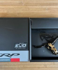 TRP DH-R EVO GOLD HD-M846 Bremse VR Hebel Links 24 TRP DH-R EVO GOLD HD-M846 Bremse VR Hebel Links -Federung Verkäufe 2022 IMG 8064 82c59cbb 6bad 4bb1 9e61 6dffc8728f5d