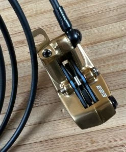 TRP DH-R EVO GOLD HD-M846 Bremse VR Hebel Links 23 TRP DH-R EVO GOLD HD-M846 Bremse VR Hebel Links -Federung Verkäufe 2022 IMG 8076