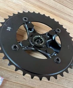 SRAM Truvativ Holzfeller 1.1 Kurbel 170mm / 38T Schwarz Howitzer 10 SRAM Truvativ Holzfeller 1.1 Kurbel 170mm / 38T Schwarz Howitzer -Federung Verkäufe 2022 IMG 8197