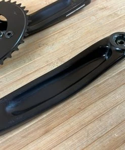 SRAM Truvativ Holzfeller 1.1 Kurbel 170mm / 38T Schwarz Howitzer 11 SRAM Truvativ Holzfeller 1.1 Kurbel 170mm / 38T Schwarz Howitzer -Federung Verkäufe 2022 IMG 8198 20dfeeaf 6b17 46dc 81cc a188ac002554