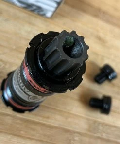 Truvativ Gigapipe Innenlager Team BMX 9 Truvativ Gigapipe Innenlager Team BMX -Federung Verkäufe 2022 IMG 8314 567825ed 80b8 462e 87dc ea1581557732