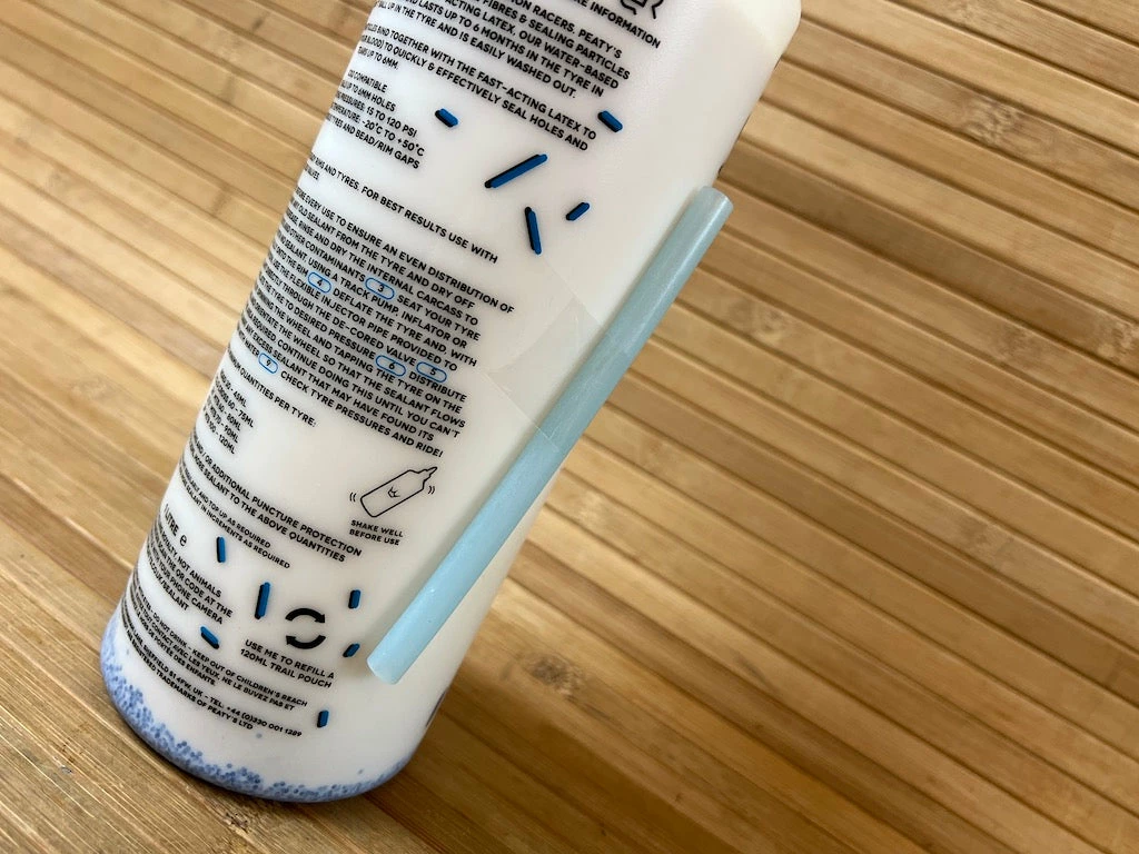 Peaty's Holeshot BioFibre Tubeless Tire Sealant 1L Dichtmilch 5 Peaty's Holeshot BioFibre Tubeless Tire Sealant 1L Dichtmilch – Bild 5