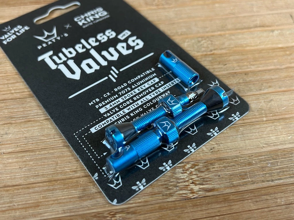 Peaty's Tubeless Ventile MK2 42mm Türkis / Turquoise 2 Peaty's Tubeless Ventile MK2 42mm Türkis / Turquoise – Bild 2