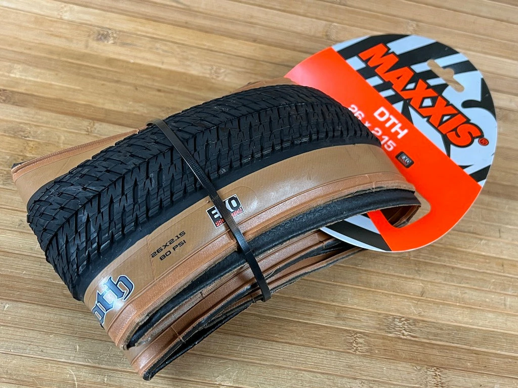 Maxxis DTH Tanwall Reifen 26 X 2.15 EXO Faltbar 2 Maxxis DTH Tanwall Reifen 26 X 2.15 EXO Faltbar – Bild 2