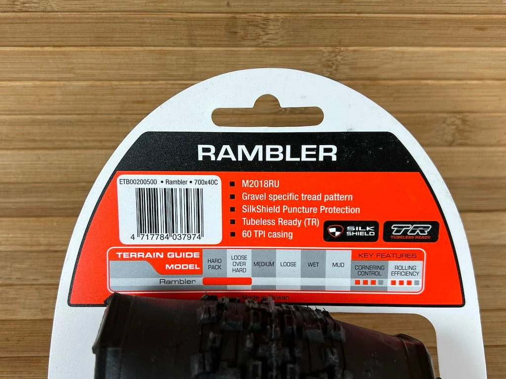 Maxxis Rambler Reifen 700 X 40C Silk Shield TR Gravel 4 Maxxis Rambler Reifen 700 X 40C Silk Shield TR Gravel – Bild 4