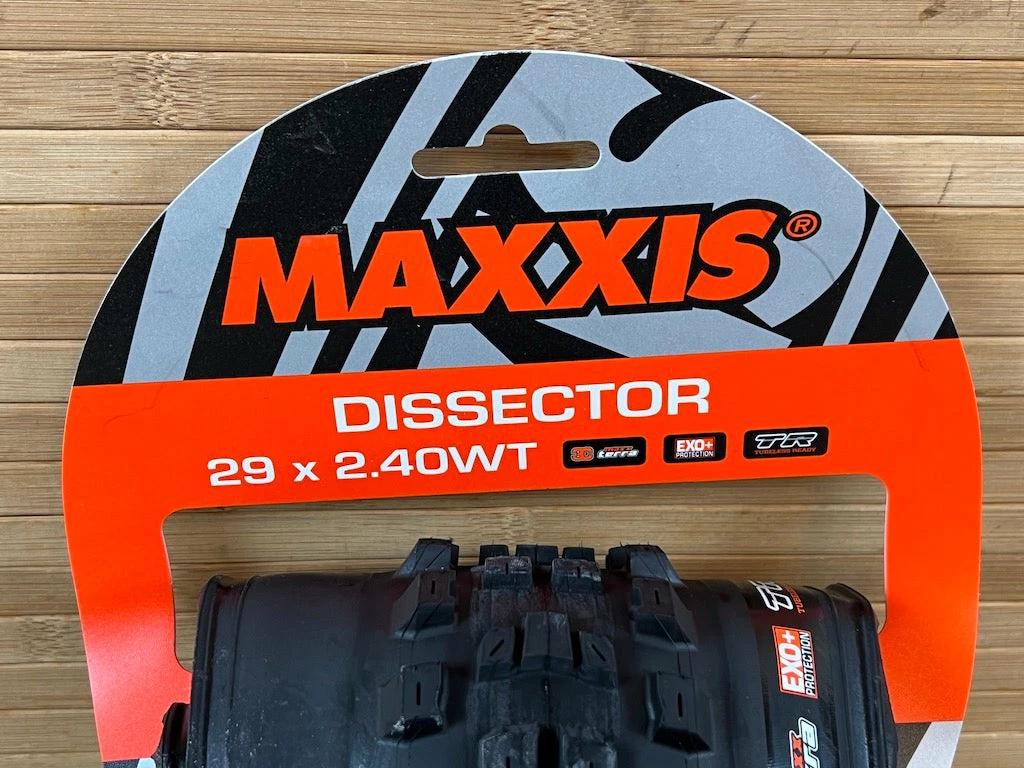 Maxxis Dissector Reifen 29 X 2.4 EXO+ TR 3C Maxx Terra 3 Maxxis Dissector Reifen 29 X 2.4 EXO+ TR 3C Maxx Terra – Bild 3