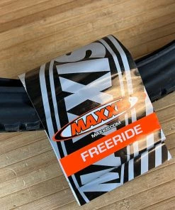 Maxxis Holy Roller Reifen 26 X 2.4 MaxxPro 60TPI Single Ply 10 Maxxis Holy Roller Reifen 26 X 2.4 MaxxPro 60TPI Single Ply -Federung Verkäufe 2022 IMG 8858