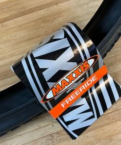 Maxxis Holy Roller Reifen 26 X 2.2 60TPI -Federung Verkäufe 2022 IMG 8864