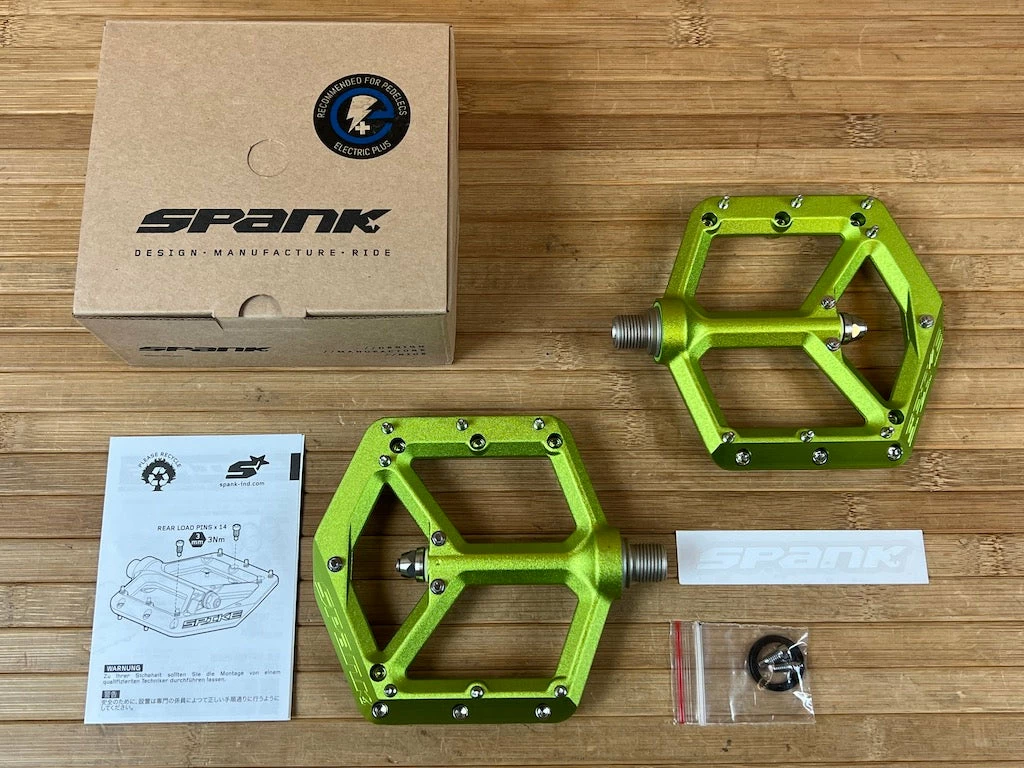 Spank Spike Reboot Pedale / Plattformpedale Green 1 Spank Spike Reboot Pedale / Plattformpedale Green