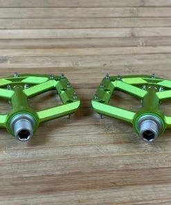 Spank Spike Reboot Pedale / Plattformpedale Green 12 Spank Spike Reboot Pedale / Plattformpedale Green -Federung Verkäufe 2022 IMG 8951 4d462ab5 9dc5 41c6 92bc 91347495c16a