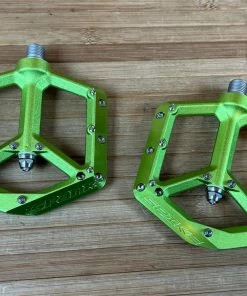 Spank Spike Reboot Pedale / Plattformpedale Green 14 Spank Spike Reboot Pedale / Plattformpedale Green -Federung Verkäufe 2022 IMG 8953 0c770289 3709 43d8 9d75 7cc24b92a94c