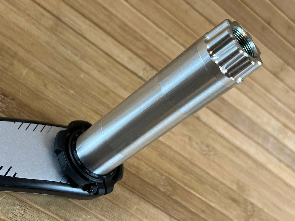 Race Face ERA Carbon Kurbel 165mm Schwarz 136er Achse 6 Race Face ERA Carbon Kurbel 165mm Schwarz 136er Achse – Bild 6