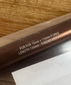 Burgtec FOX Boost Achse / Axle 2021+ Kash Bronze -Federung Verkäufe 2022 IMG 9158 c06e01eb 4fdc 4c2e 902e bec6b21cf26f