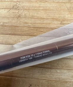 Burgtec FOX Boost Achse / Axle PRE 2021 Kash Bronze -Federung Verkäufe 2022 IMG 9168 4187176c 8212 4d12 ac91 72d6a69d4674